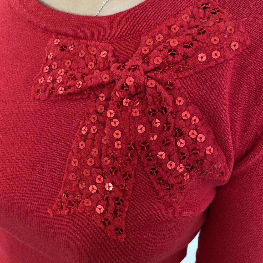 Red Sweater With Bow Simple - Picture 3 of 4